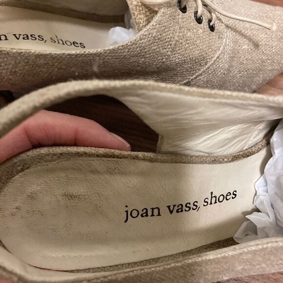 Joan Vass Ladies Cream Linen Peep Toe Heels. Size 7. - Picture 7 of 7